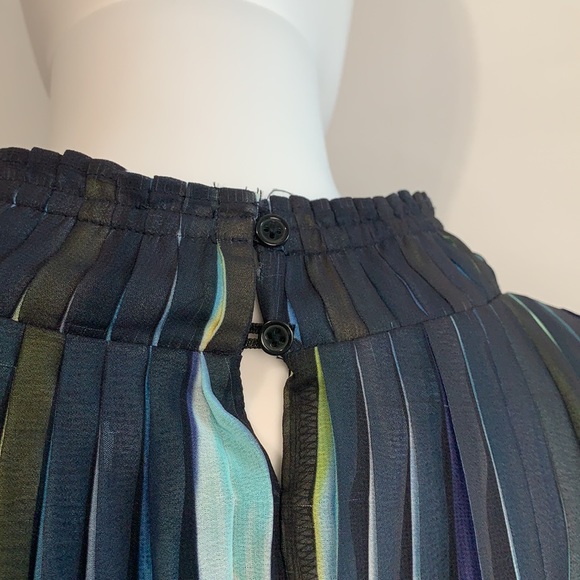 BCBGMaxazria NWT hi neck blue pleated dress - Picture 8 of 10